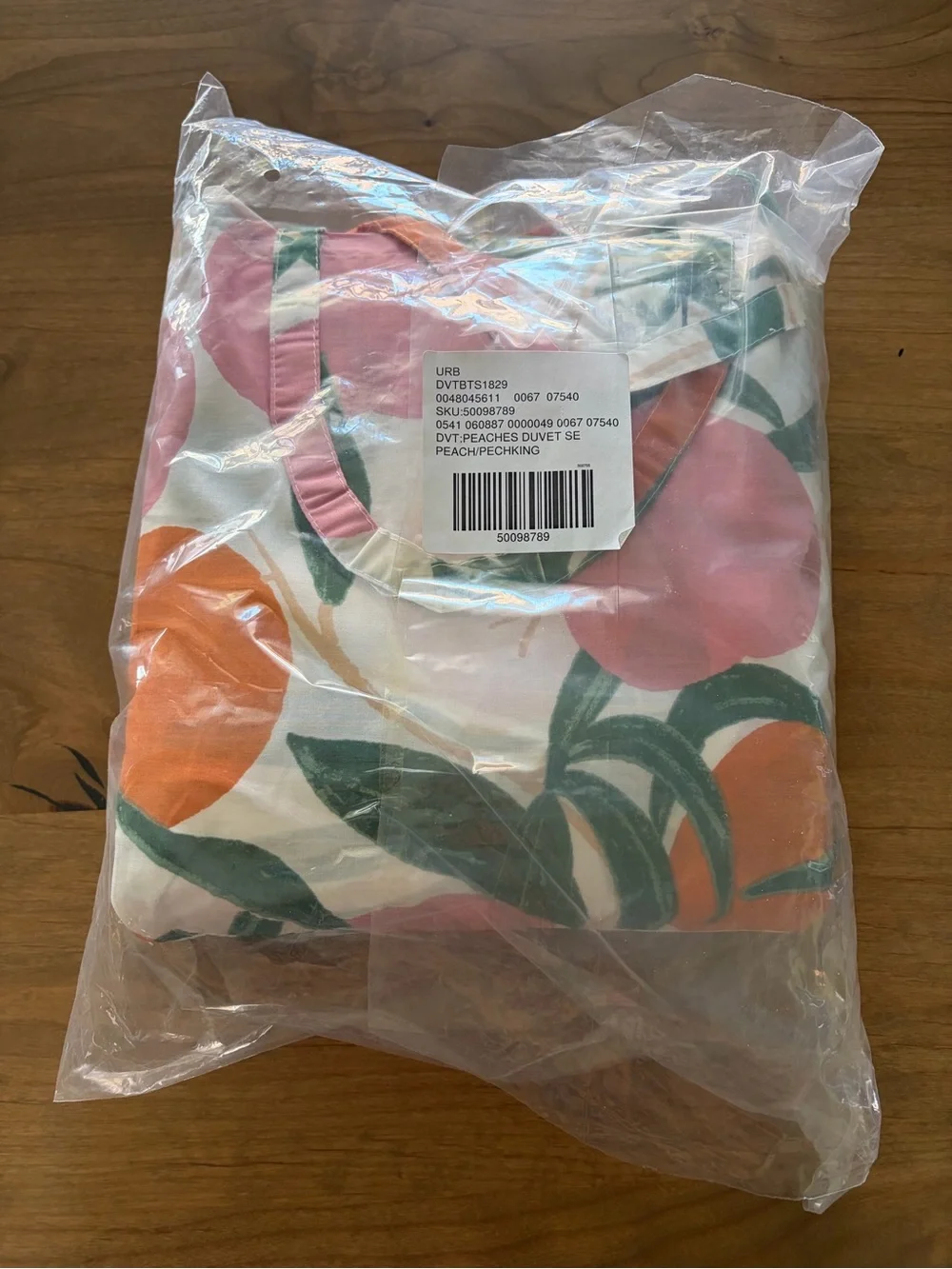 NWT Urban Outfitters Peaches Duvet Set King